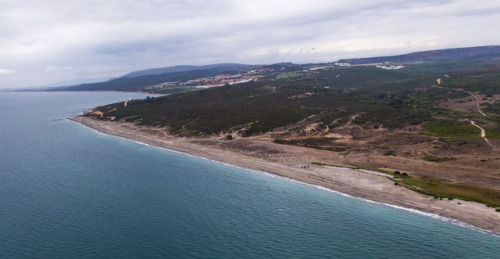 Pasada la temporada, os traemos las vistas aéreas de nuestros habituales sitios nudistas en el Campo