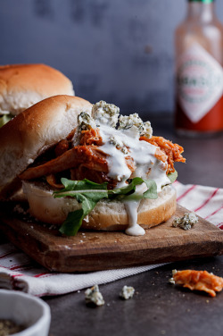 foodiebliss:  Buffalo Chicken Sliders With