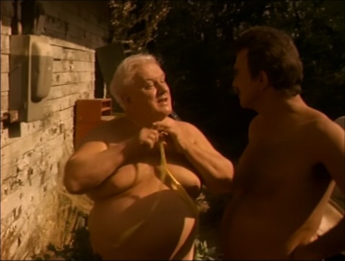  Evening Shade (TV Series) - ’Three Naked Men: Part 2,’ S2/E2 (1991), Charles Durning as Dr. Harlan 