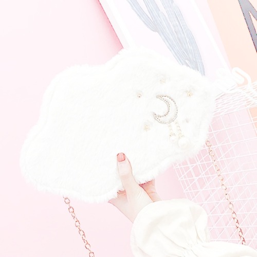 ♡ Fluffy Cloud Messenger Bag (4 Colours) - Buy Here ♡Discount Code: honey (10% off any purchase + fr