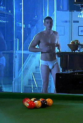 zanephillips:  Liam Hemsworth as Marc in Satisfaction 2x09 “Apples”