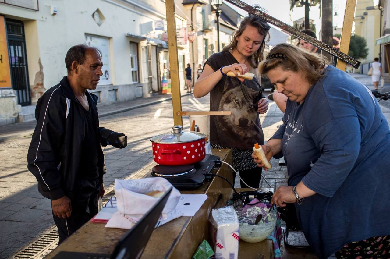 Eva z JakoDoma a Tereza v Košisích ¤ StreetSauce na SplineFestival // nová omáčka