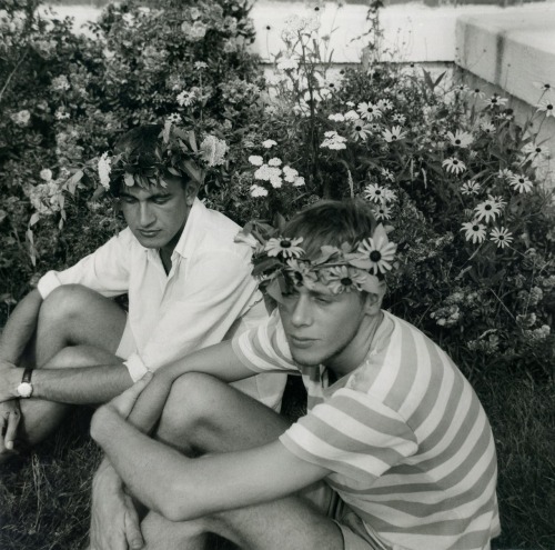 theniftyfifties: Boys with flowers in their hair, Rhode Island, 1957