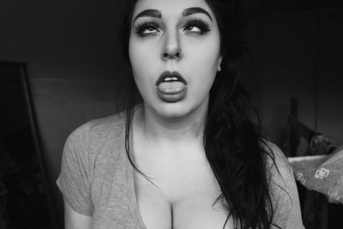 separatedsubmissiveness: Being mind fucked and completely set into trance must be the best feeling i
