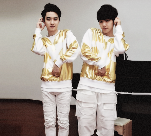 fan-qins:  Exo - Peace &amp; Love &amp; Friendship concert