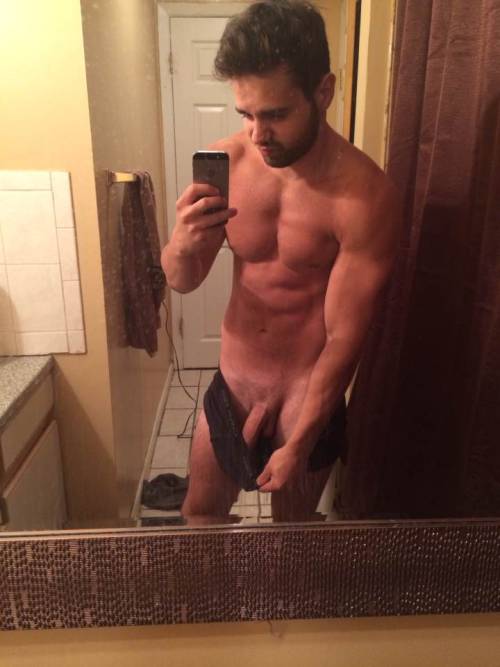 nakedguyselfiesau:  All Australian Boy’s produce the hottest 18-25yr old straight Amateur Australian Boys online with a new boy added every week.You’ll also get exclusive bonus content just for joining with our link!Click here to check it out!…And