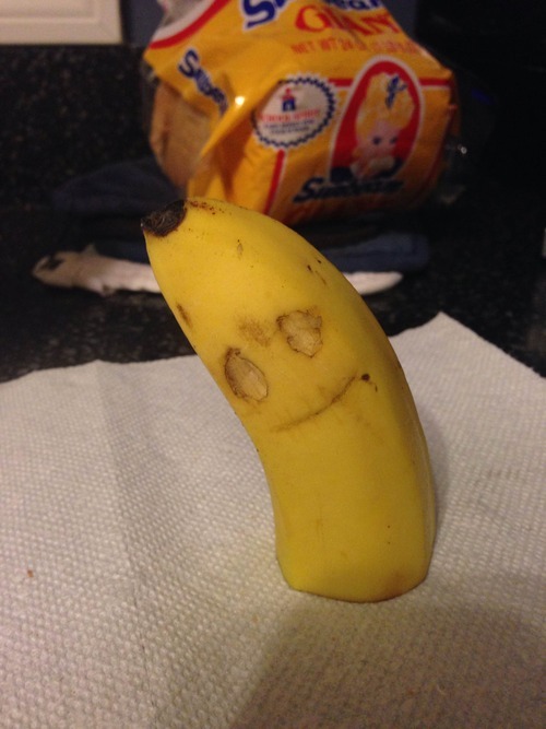 indicaxdreams:  So last night I was pretty high and thought lol ima draw a happy lil face in this banana cus why the fuck not I CAME DOWNSTAIRS THIS MORNING AND NEARLY PISSED MYSELF 