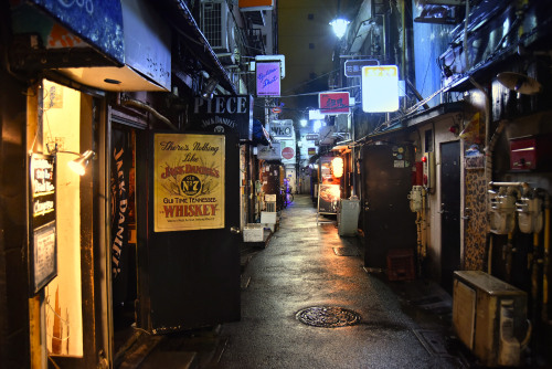 ourbedtimedreams: GOLDEN GAI ALLEY by ajpscs on Flickr.