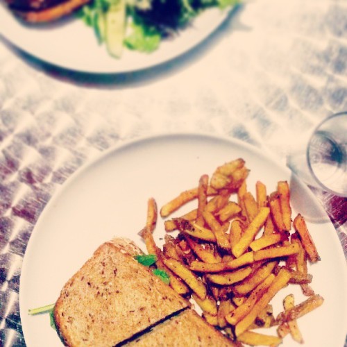 #vegan #veggie #sandwich on #multigrain bread with seasoned #fries for #lunch in #theannex #toronto 