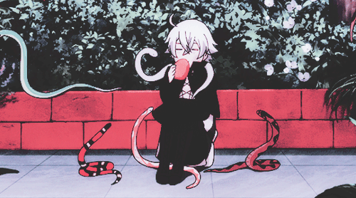 jetzui:  Gif request meme: Kuroshitsuji  ↳  Fav Minor Character: Snake 