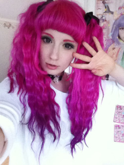 pastelbat:  Selfie spam because I”m happy with my hair haha ; A ;
