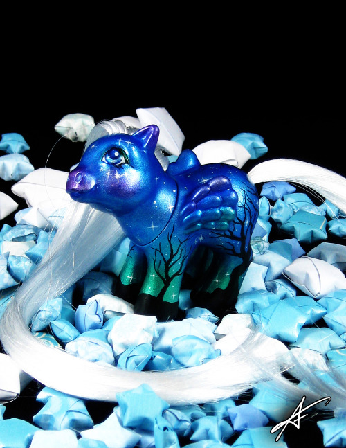 customsbynaamah:Here’s Baby Stardust and her (rather epic) story spanning over 10 years.Happy 