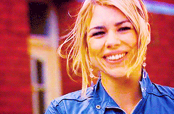claravoyant:dw meme: seven outfits - rose tyler’s pink frock in the idiot’s lantern