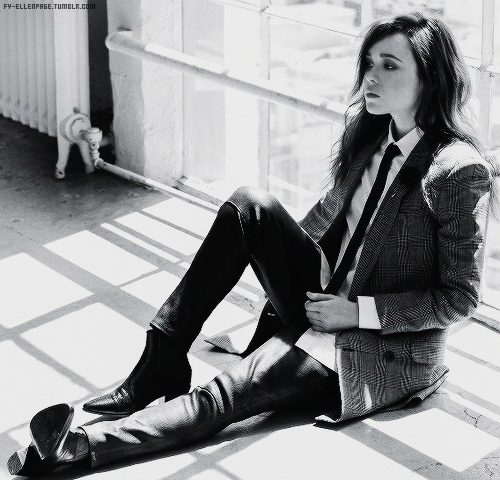 hersocialapp: One of the best things of 2014 was Ellen Page coming out and gifting us with outfits l