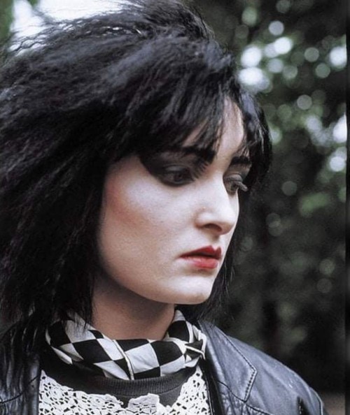 legendarytragedynacho:Siouxsie Sioux porn pictures