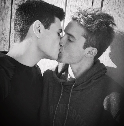 thegayylife:Love 