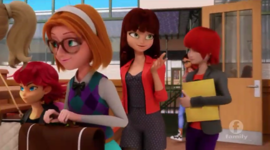 I like alix more with red hair (befana) : r/miraculousladybug