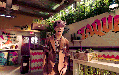 JISUNG - HOT SAUCE