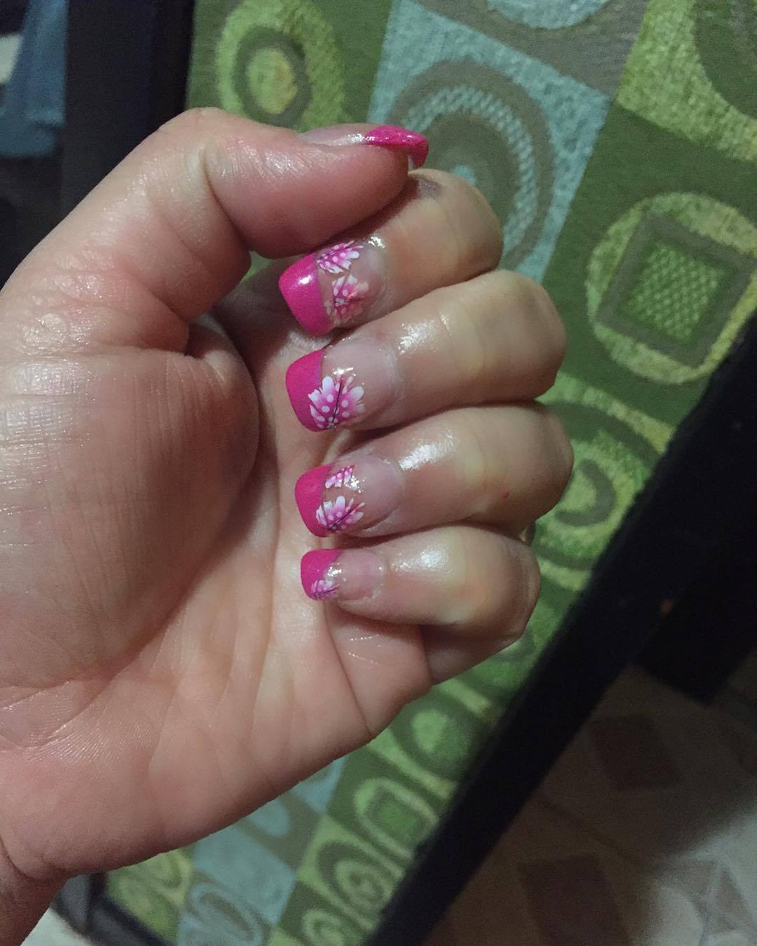 Soooooooo I change my nails again.. Lol  #imnotyellingimcuban #brunette #latina #boobs