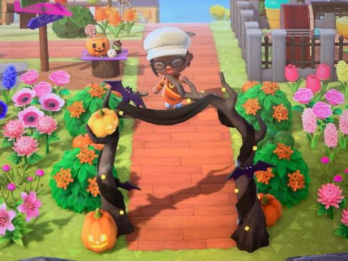 Newest updates to Luna galaxy isle in #AnimalCrossingNewHorizons I ❤️ this time of year. Staring to 