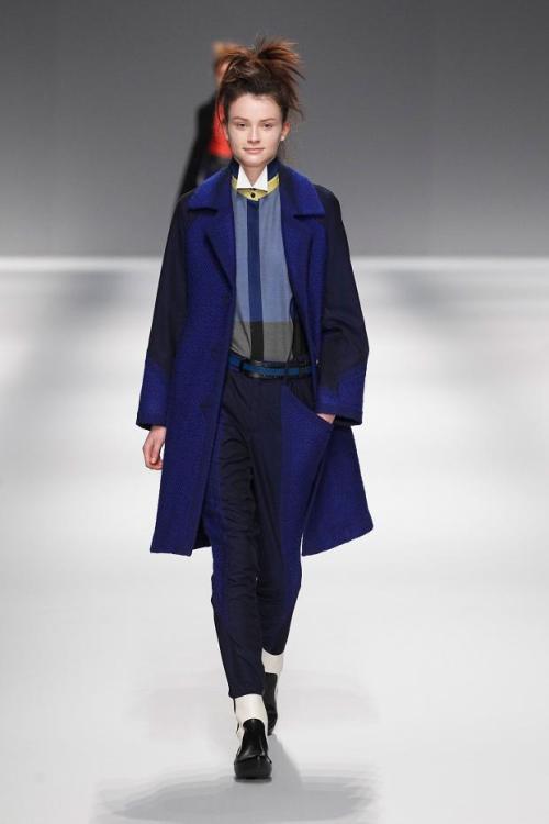 ISSEY MIYAKE: PARIS FALL 2013-14 You know a brand is designed with “FUN” in mind, when it is the onl