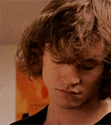 acecroft:Hugh Dancy in Relic Hunter (2000)