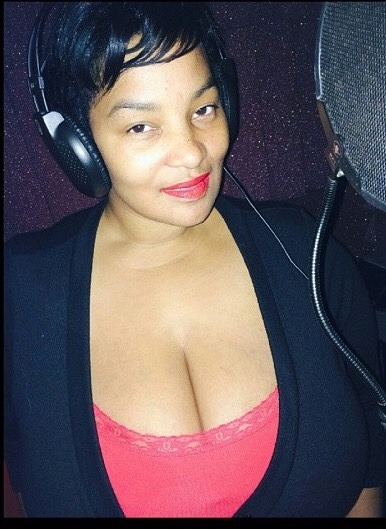 funbaggery:  36NN Dez Vixen. Biggest Titties in Hiphop.