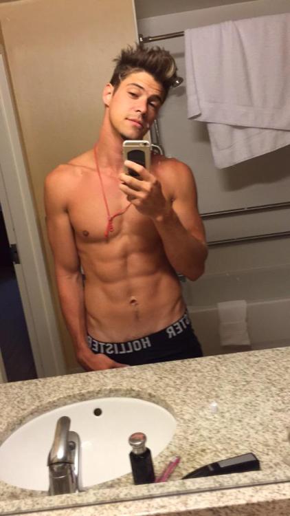 Porn Pics Zach Rance appeasing his legion of 14 year