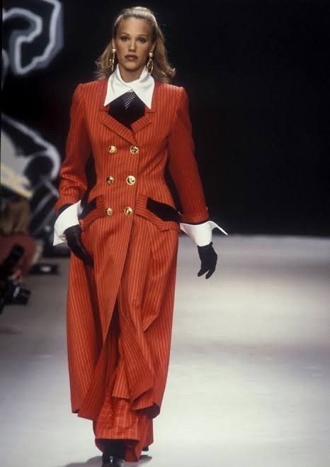 Jaacques Fath’s Fall Winter 1993 Ready To Wear Collection Graces The Runway 