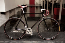 hipstersled:  http://hipstersled.tumblr.com/