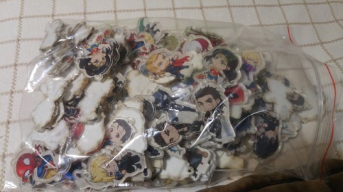  Stuff I have to sort and all, but who sleep before cons… At least I’m done with the ts