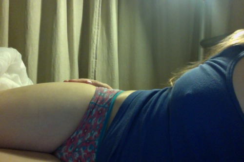 tellmeimpretty-orsomething: stressed out but my undies are cute soooo lovely and hot. What i love&am