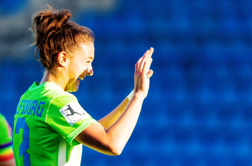 Felicitas Rauch of VfL Wolfsburg during the DFB Cup match between VfL Bochum 1848 and VfL Wolfsburg 