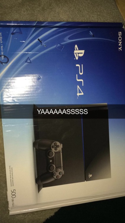 shwagerr:Thanks to all you guys I have earned a PS4 using the FeaturePoints app. Thank you guys so much 😭😭❤️❤️ If anyone would like to try to save up for a ps4 for them self follow the steps below :’D Step one: Go to safari and search