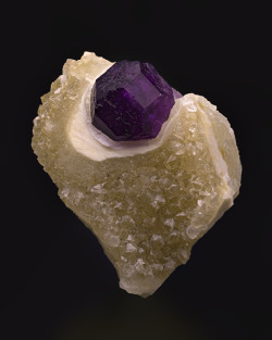 mineralists: Fluorite with Quartz De'an Fluorite