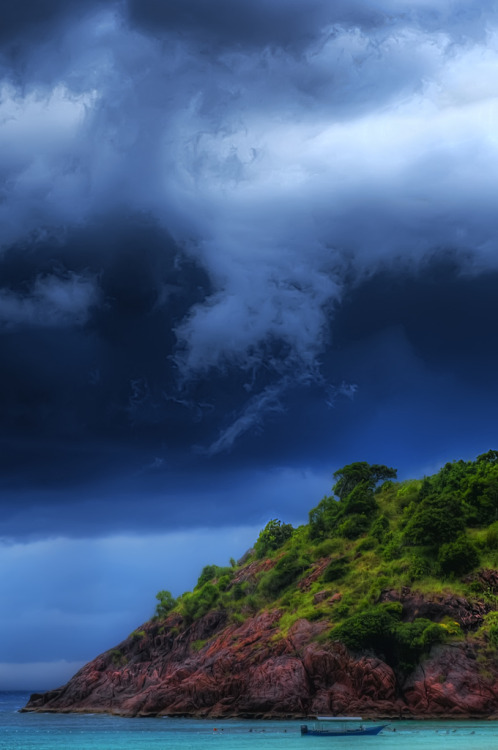 touchdisky:  Redang Island, Malaysia by Lord Muttley McFester