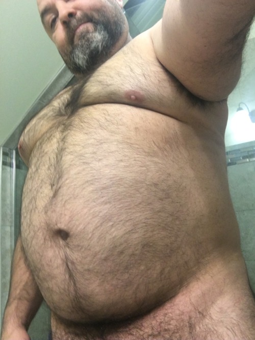 oso4chub:  Shower time