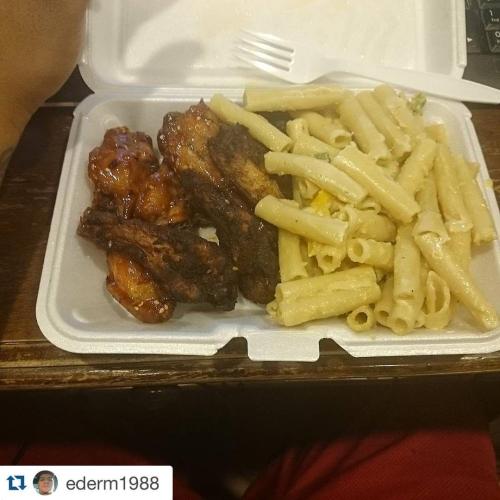 Loyal costumer #Repost @ederm1988 with @repostapp. ・・・ #seasamechicken #jerkchicken #rastapasta fuck