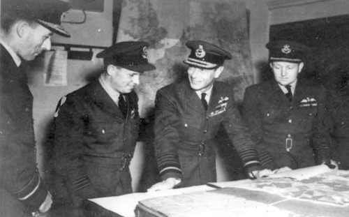 ww2inpictures:British Royal Air Force Air Vice Marshal Ralph Cochrane, Wing Commander Guy Gibson, Ki