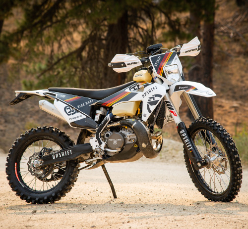 upshiftonline:  The BAJA graphics kit for the 2020 - 2022 Husqvarna FE, TE, FX, TX dirtbikes. https://bit.ly/20feBAJA