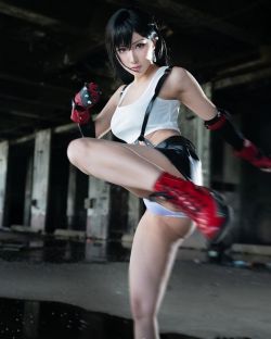 Sex piratepress:Hane Ame as Tifa Lockheart pictures