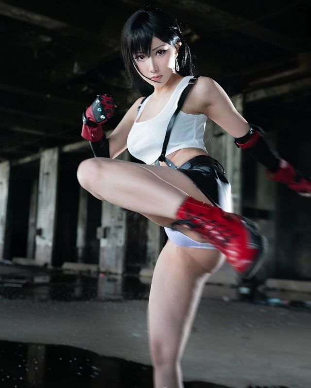 XXX piratepress:Hane Ame as Tifa Lockheart photo