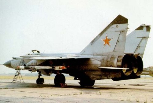 peashooter85:Fun Cold War History Fact,In 1976 a Soviet pilot defected to Japan with his MiG-25 figh