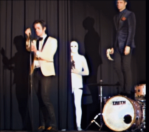 happiest-nuclear-weekes:Take pity on the opening band …