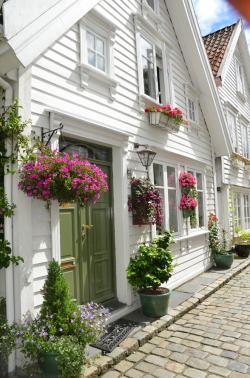 cestmoimomentsofinspiration:  Stavanger-Norway Via: husetilunden.blogspot.no