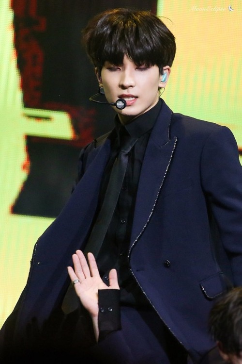  180214 Gaon Chart Music Awards (1/2)© Moon Eclipse | do not edit/crop photo. 