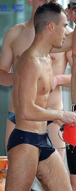 speedofan98:www.speedofan98.tumblr.com great bulge