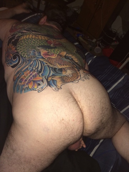 inkedfatboy:  Wow this MAN is Hot as Hell!!! Thanks for the submission! Loud Grunts!