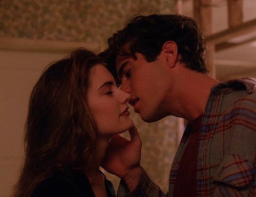 love:  Twin Peaks (1990-1991)