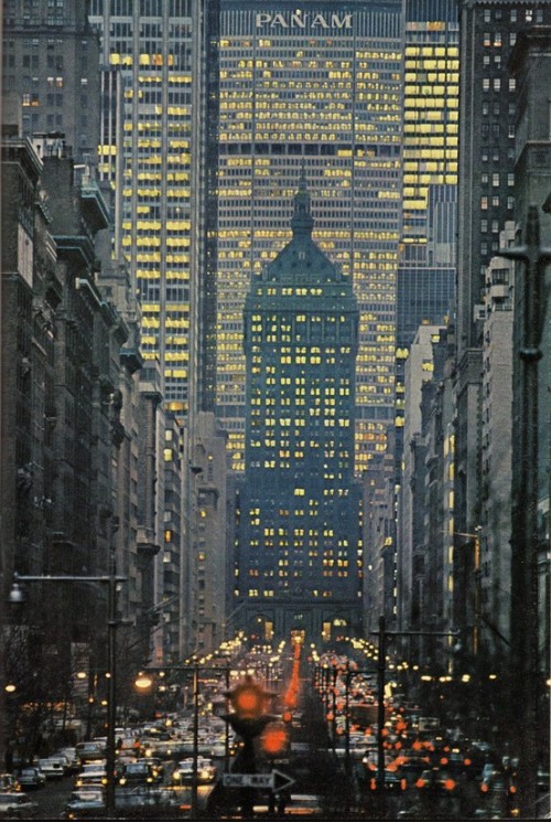 tapdancingonclouds:  Park Avenue. NYC, 1964. 